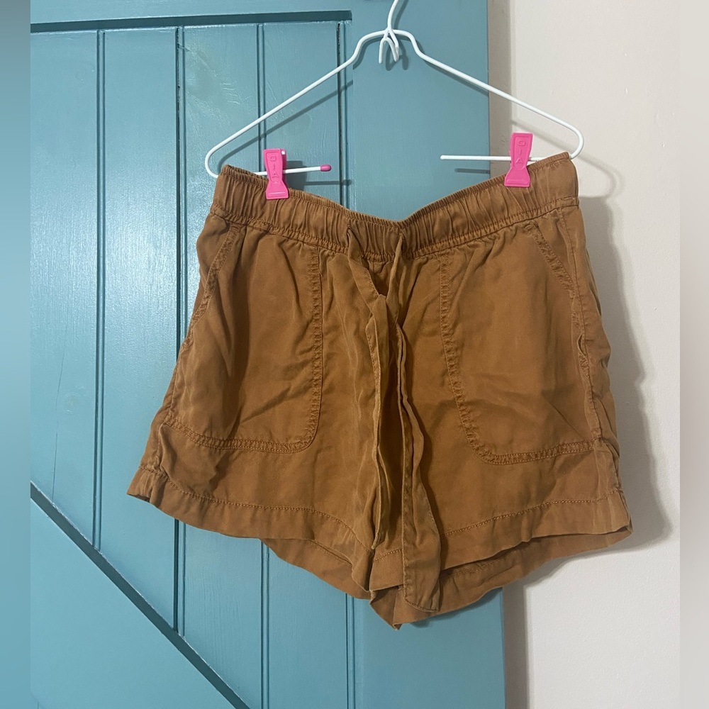C&C California Women’s Tan Drawstring Shorts Size Large